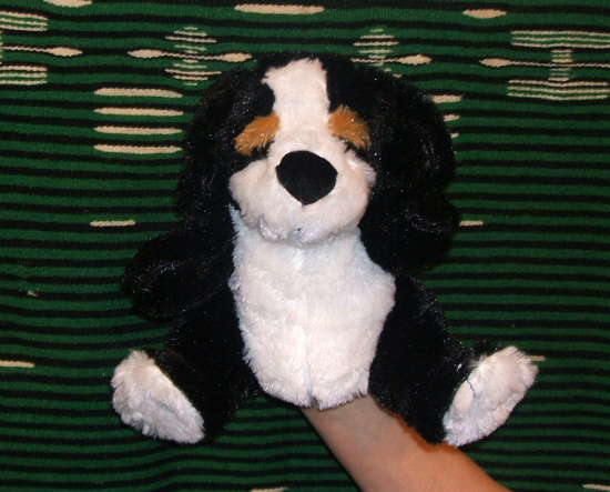 Dog [hand puppet] : black and white