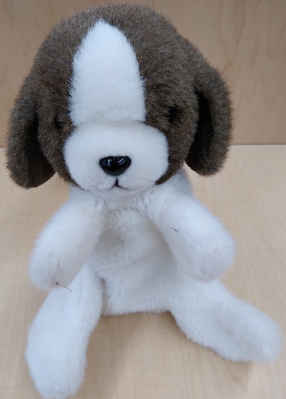 Fuzzy puppy [hand puppet]